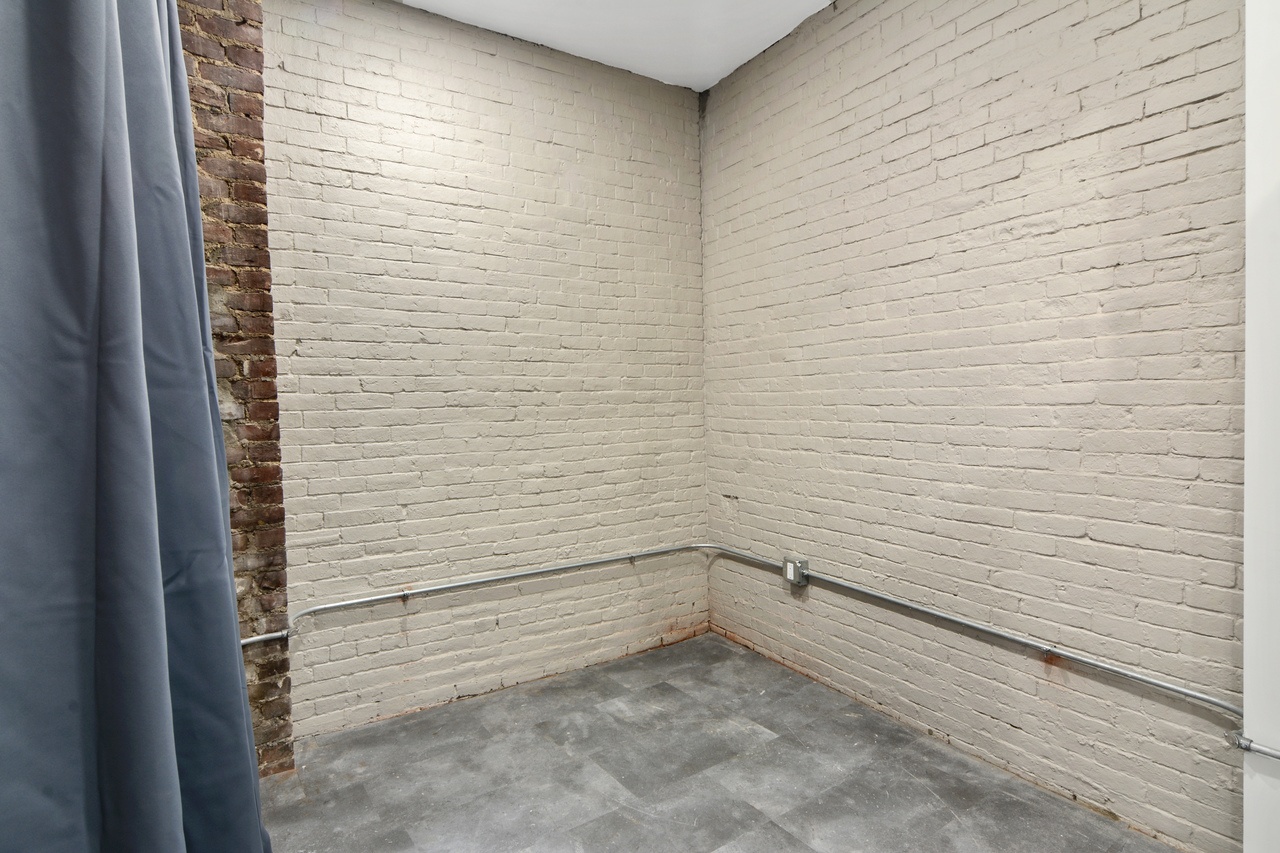 #538: North End - 1 Bedroom (Full) - 5