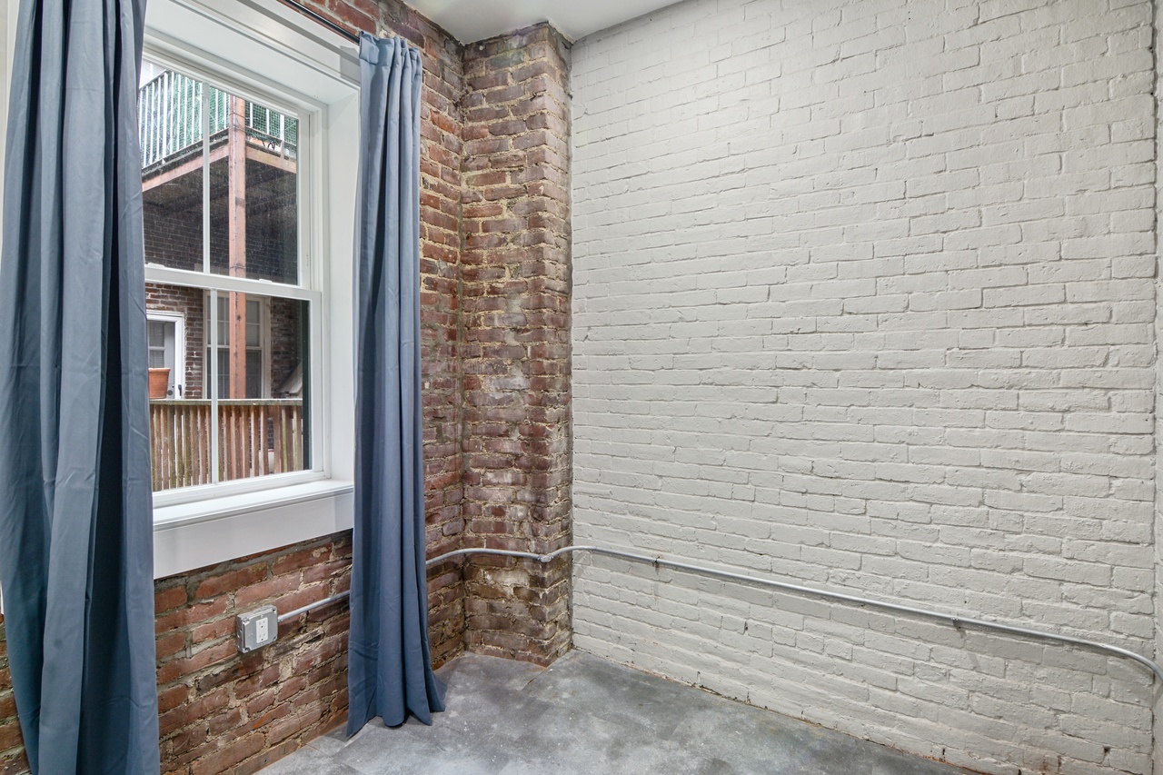 #538: North End - 1 Bedroom (Full) - 6