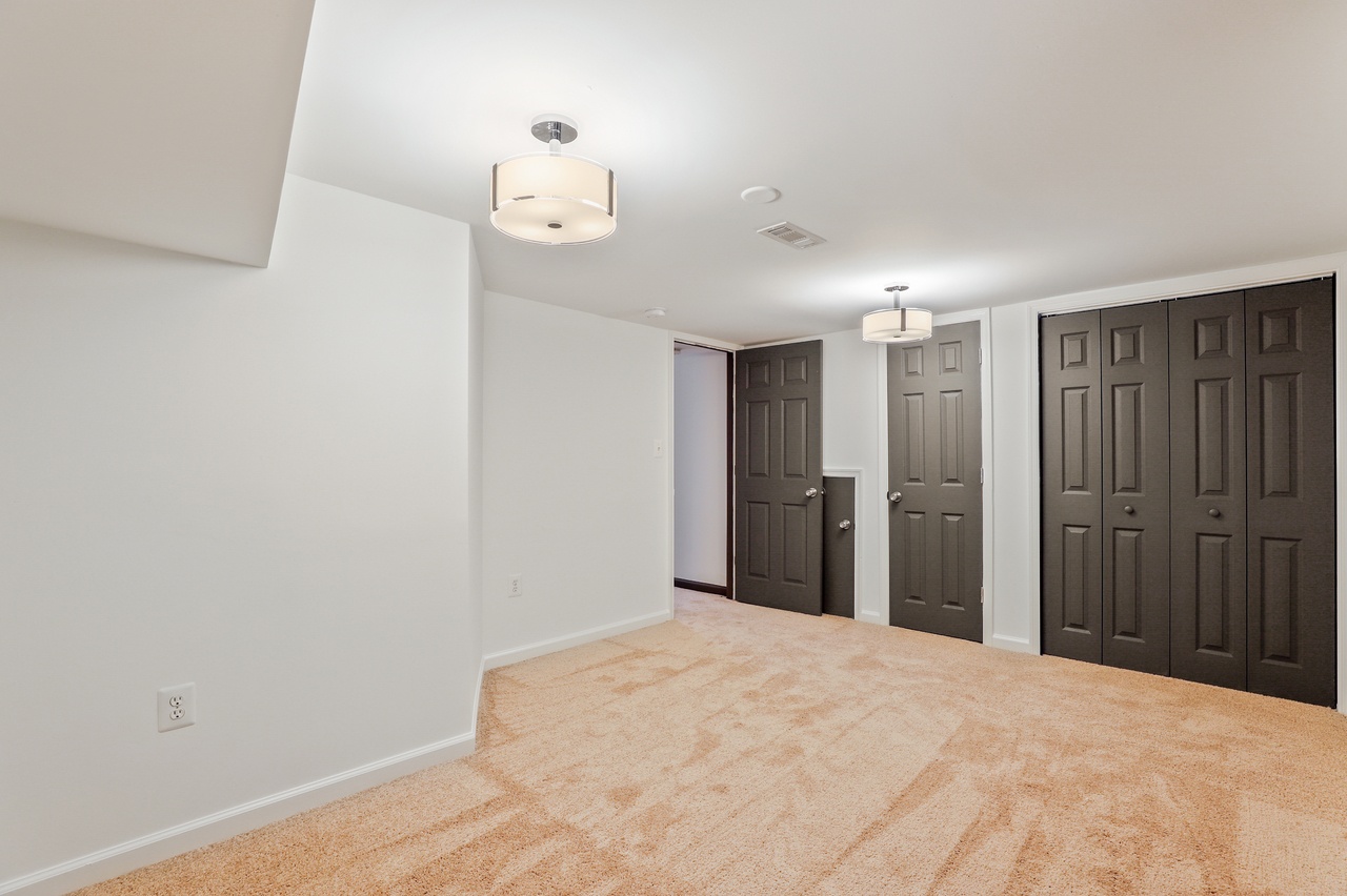  #415: Logan Circle - Queen Bedroom BD  -  #415: Logan Circle  - Gallery -  3