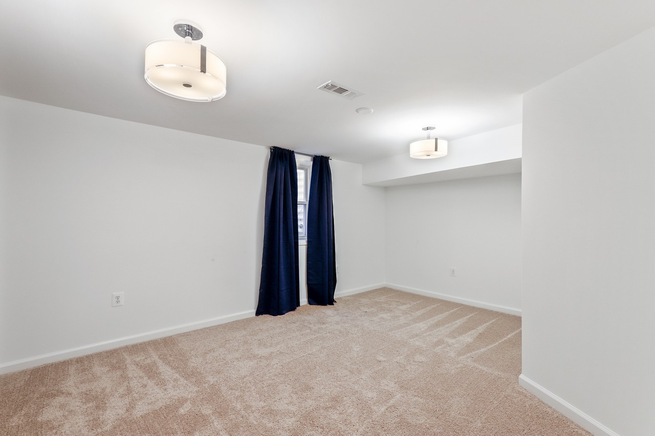  #415: Logan Circle - Queen Bedroom BD  -  #415: Logan Circle  - Gallery -  2