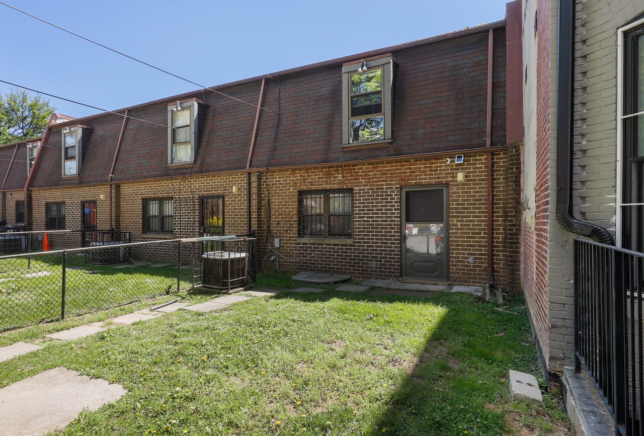  #415: Logan Circle - Full Bedroom 2C  -  #415: Logan Circle  - Gallery -  21