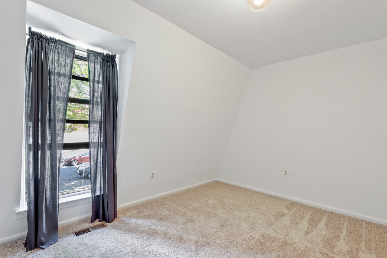  #415: Logan Circle - Full Bedroom 2A  -  #415: Logan Circle  - Gallery -  4