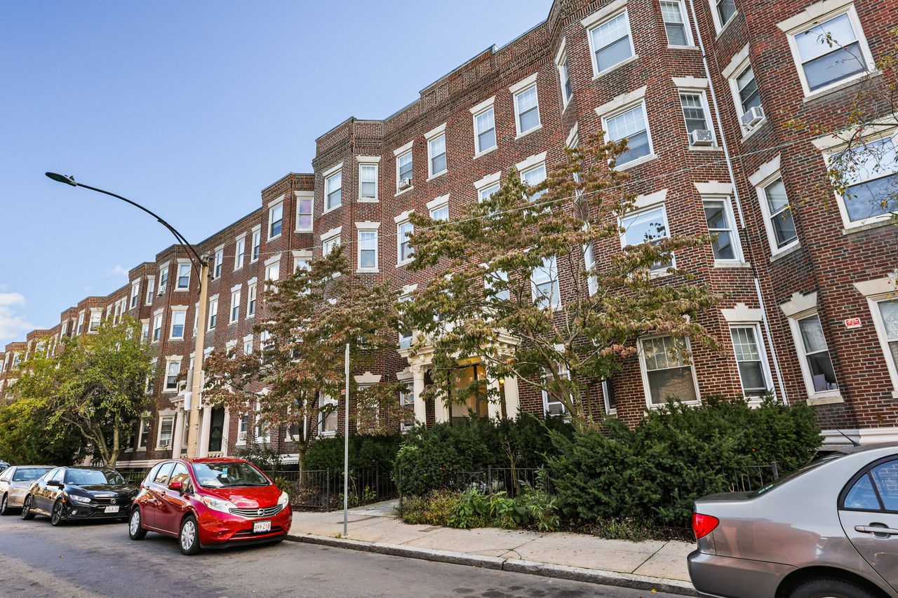 #728: Allston - Full Bedroom B - 9