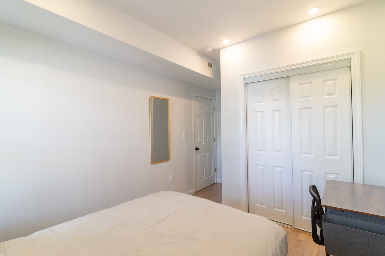 #1756: JFK/UMass - Queen Room A - 13