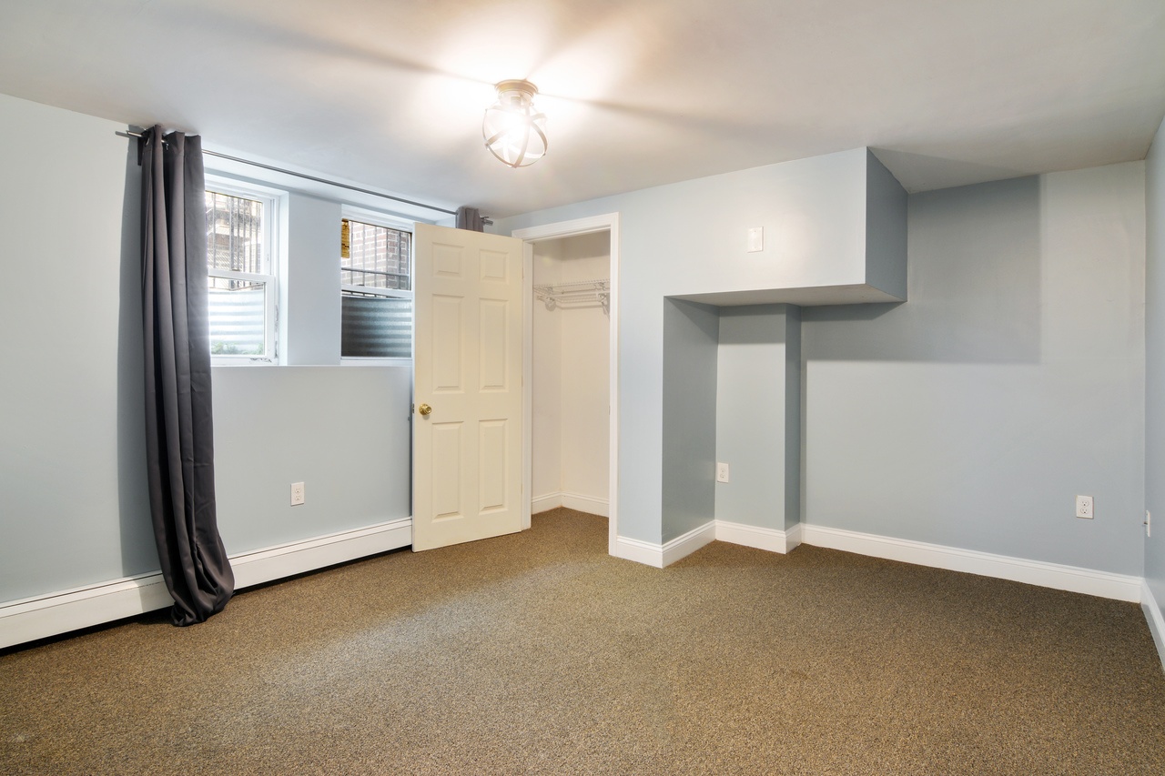  #534: Allston - Queen Bedroom D  -  #534: Allston  - Gallery -  3