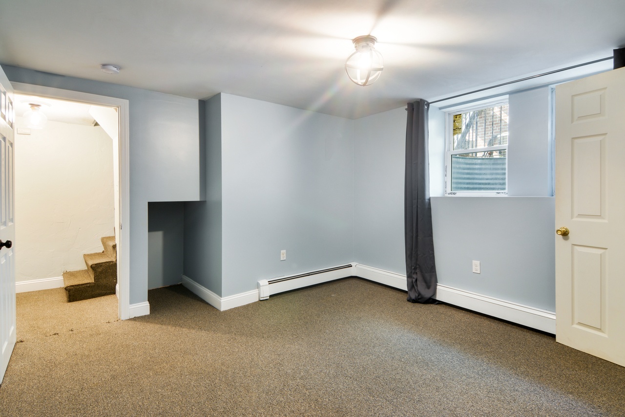  #534: Allston - Queen Bedroom D  -  #534: Allston  - Gallery -  2