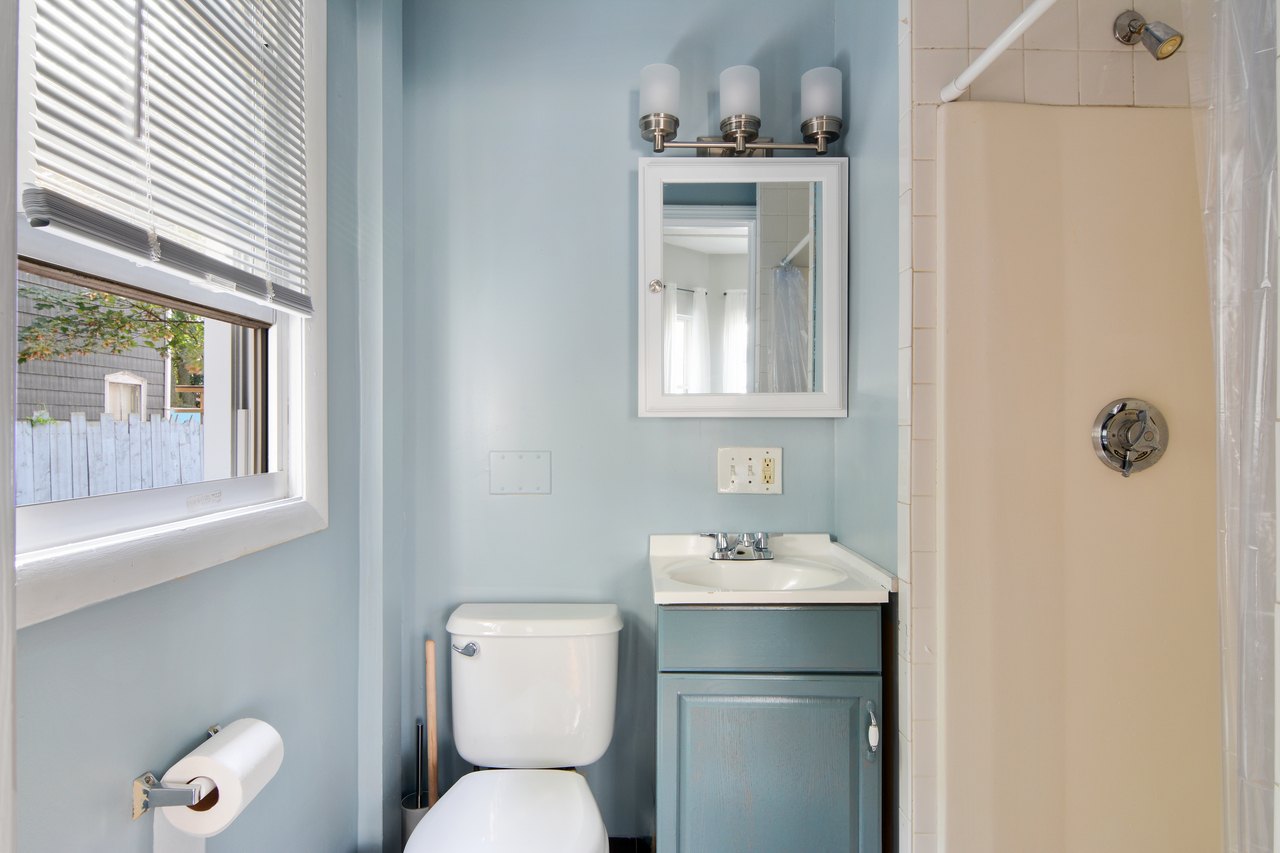  #534: Allston - Queen Bedroom D  -  #534: Allston  - Gallery -  10