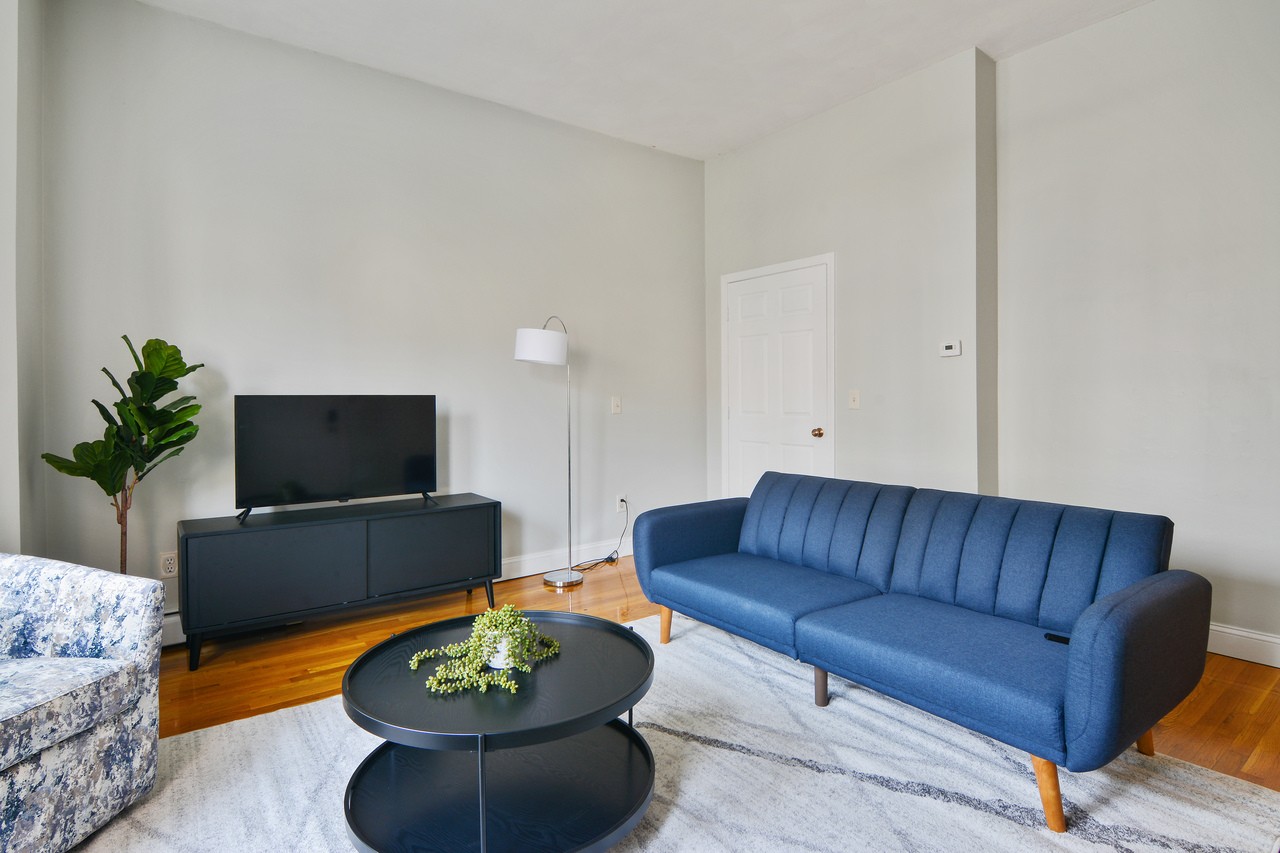  #534: Allston - Queen Bedroom C  -  #534: Allston  - Gallery -  5