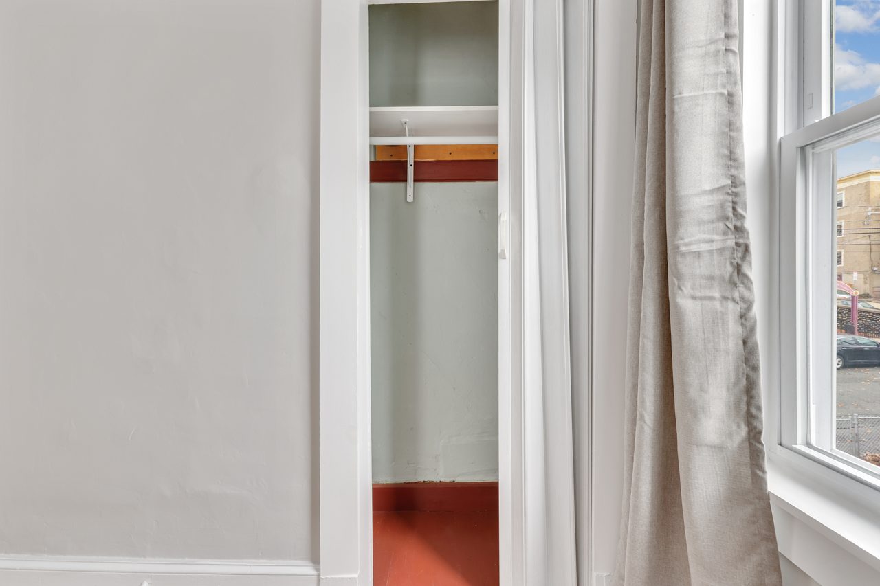 #816: Somerville - Full Bedroom C - 1