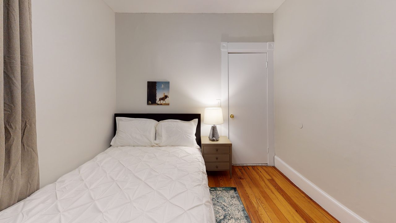 #816: Somerville - Full Bedroom C - 4