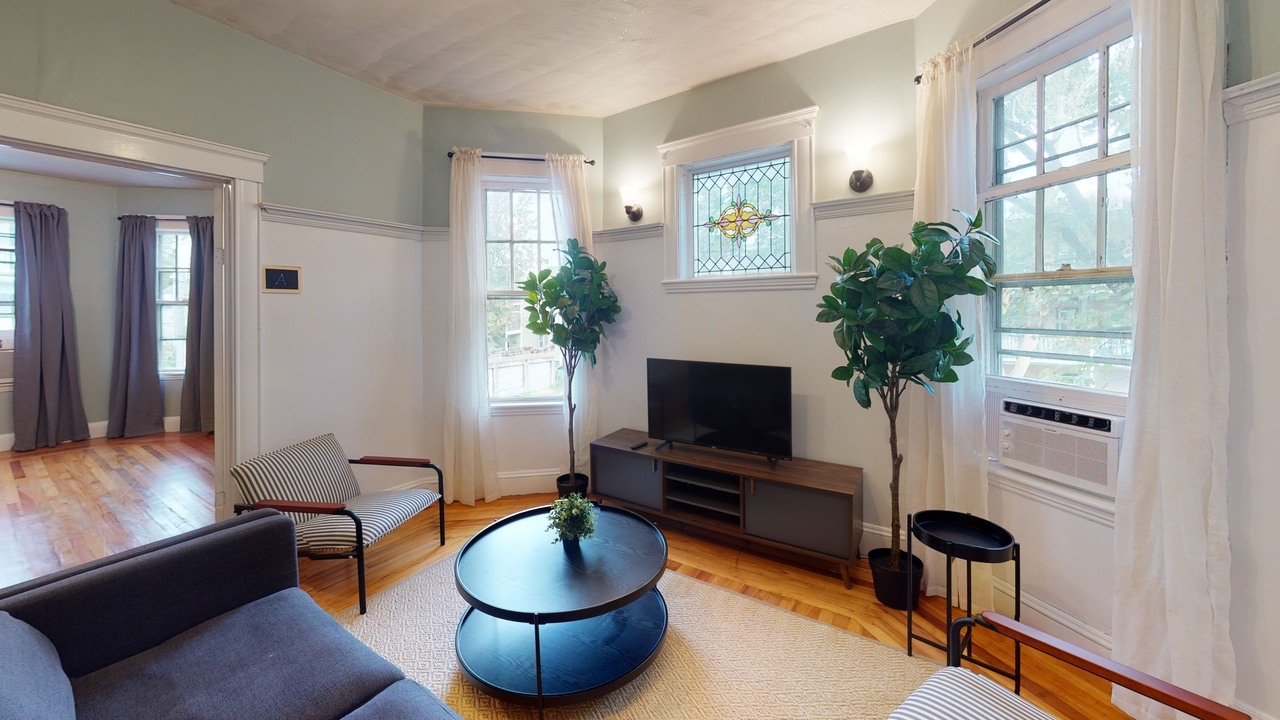 #568: Dorchester Center - Queen Bedroom C - 9