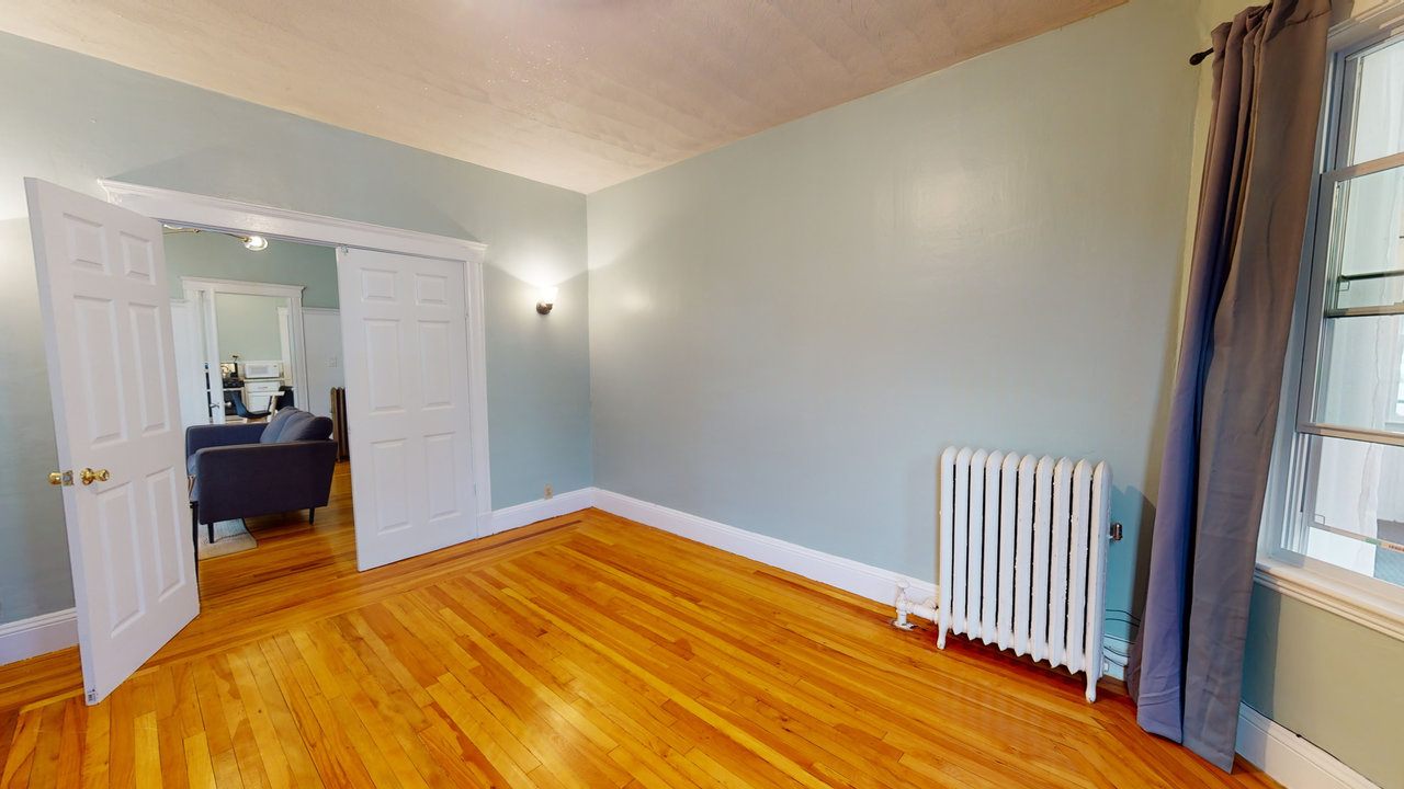 #568: Dorchester Center - Queen Bedroom A - 4