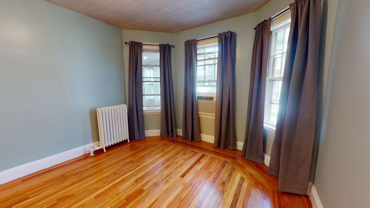 #568: Dorchester Center - Queen Bedroom A - 3