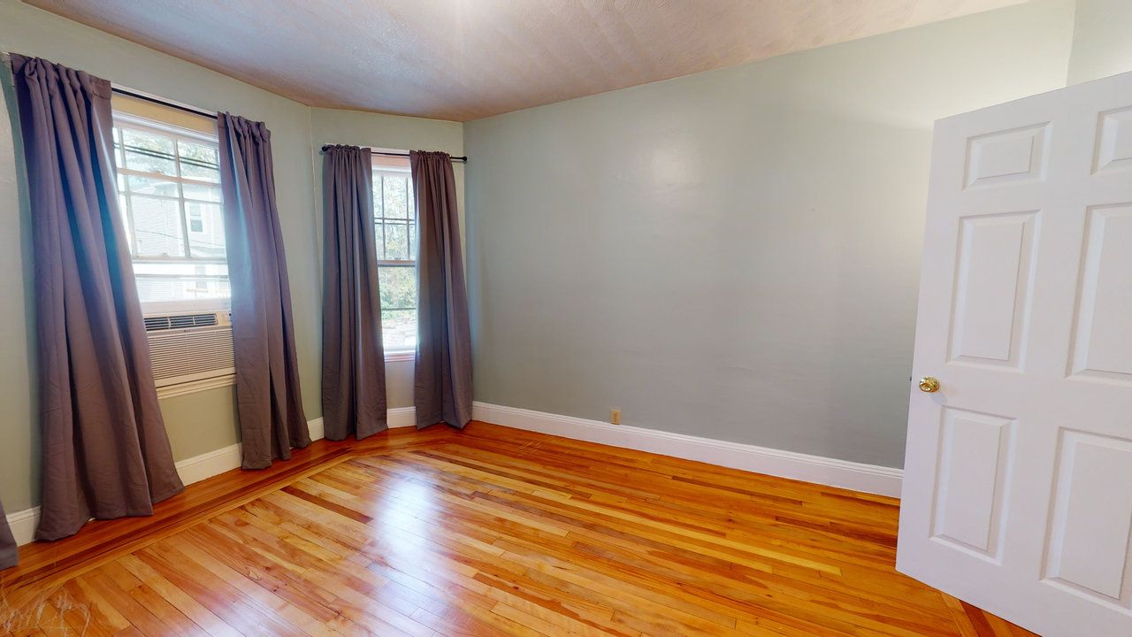 #568: Dorchester Center - Queen Bedroom A - 5