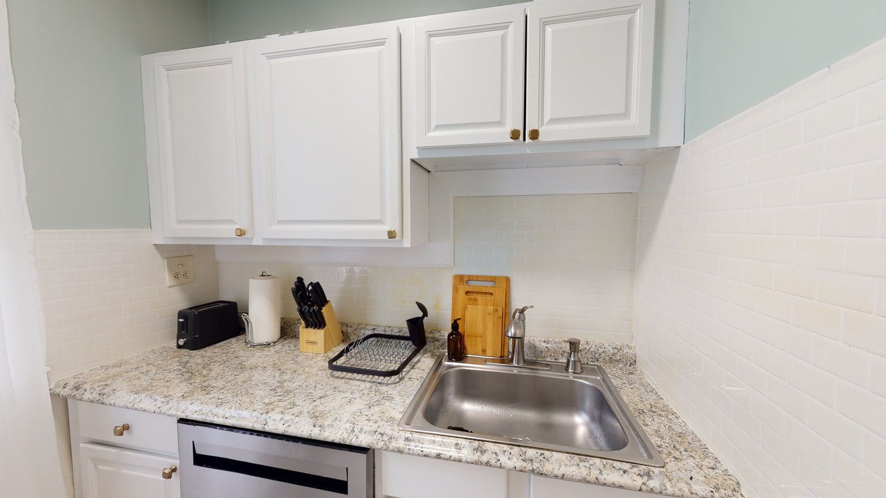 #568: Dorchester Center - Queen Bedroom D - #568: Dorchester Center - Gallery - 16