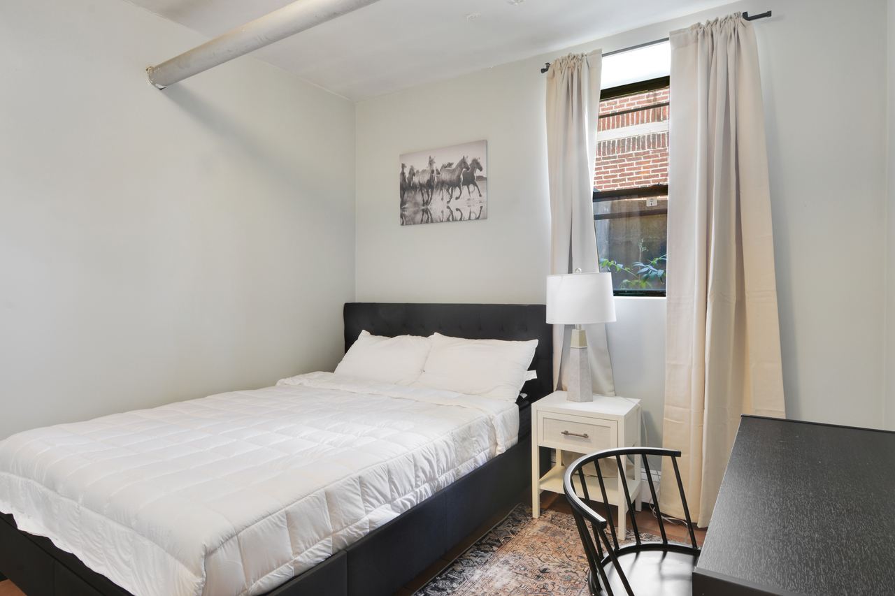  #603: Brighton - Queen Bedroom A  -  #603: Brighton  - Gallery -  2