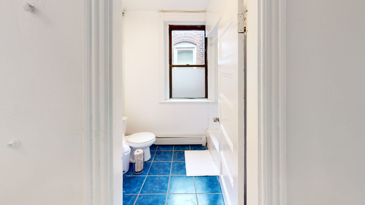 #1421: Allston - Queen Bedroom B  -  #1421: Allston  - Gallery -  7