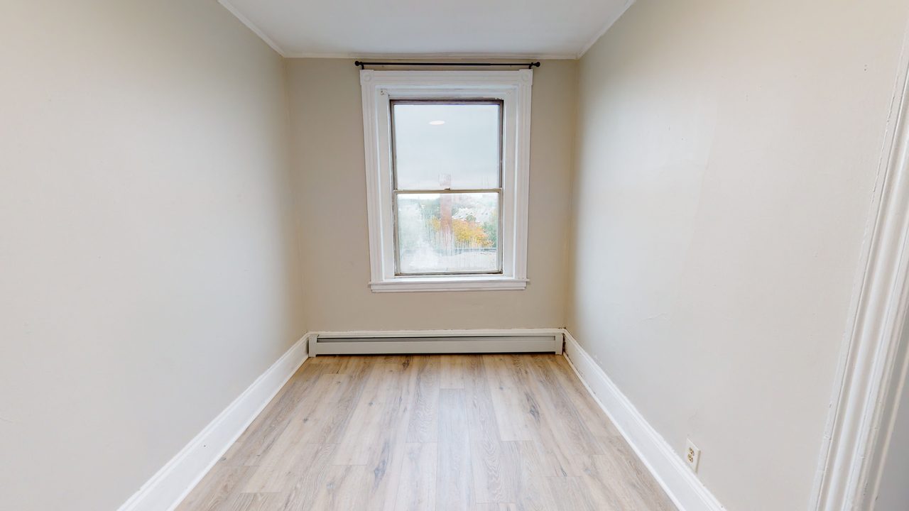  #1421: Allston - Full Bedroom A  -  #1421: Allston  - Gallery -  9