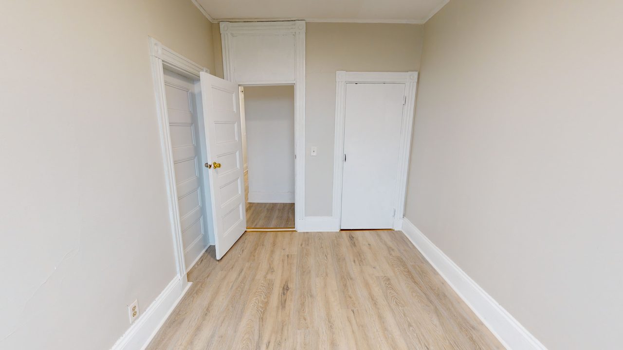  #1421: Allston - Full Bedroom A  -  #1421: Allston  - Gallery -  2