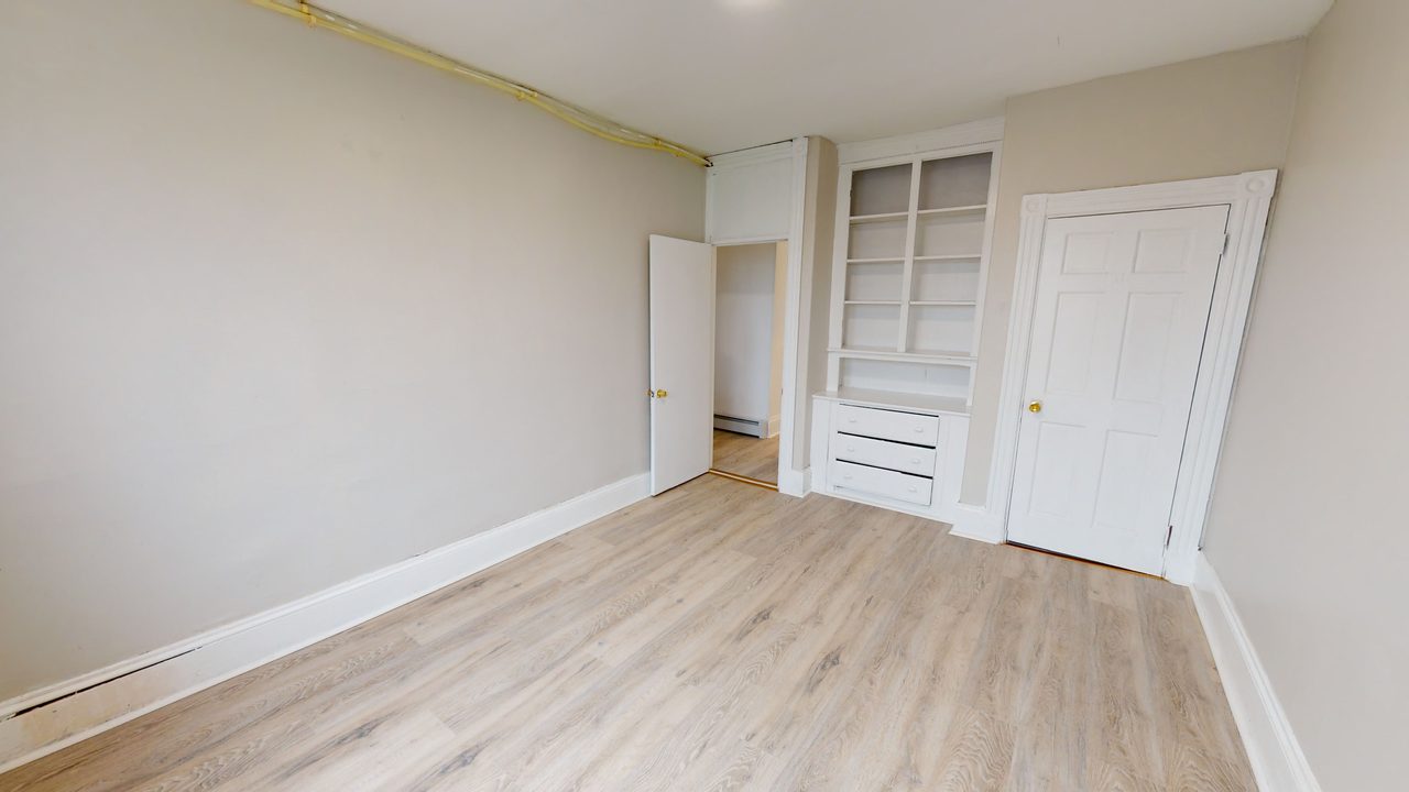  #1421: Allston - Full Bedroom D  -  #1421: Allston  - Gallery -  3