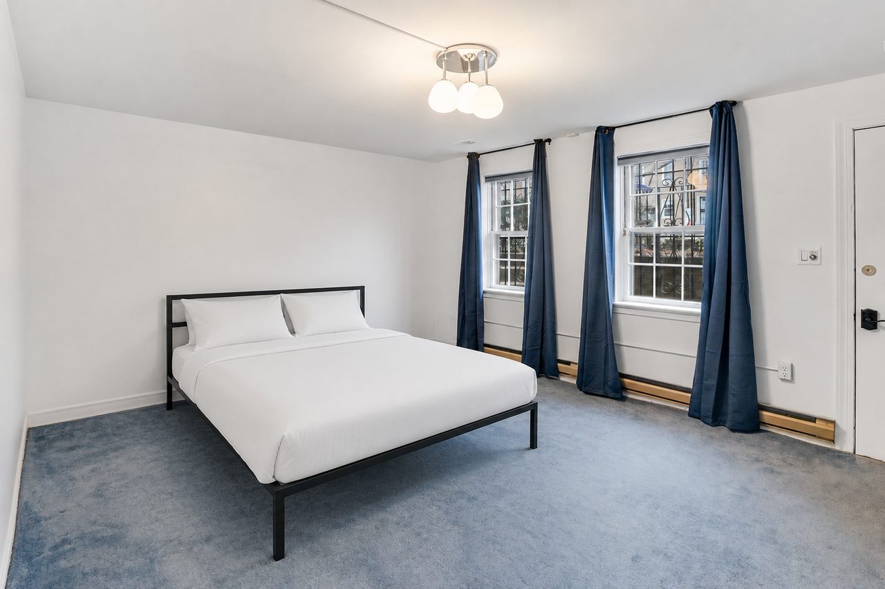 #938: Southwest Waterfront - Queen Bedroom C - 16