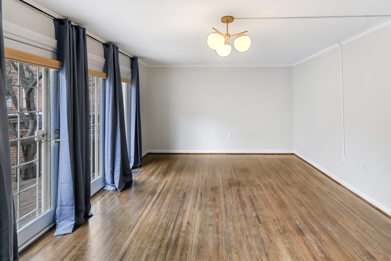  #938: Southwest Waterfront - Queen Bedroom A  -  #938: Southwest Waterfront  - Gallery -  4