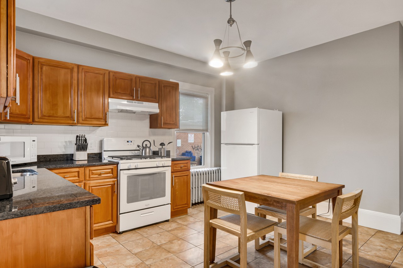 #444: Allston - Full Bedroom B - 11