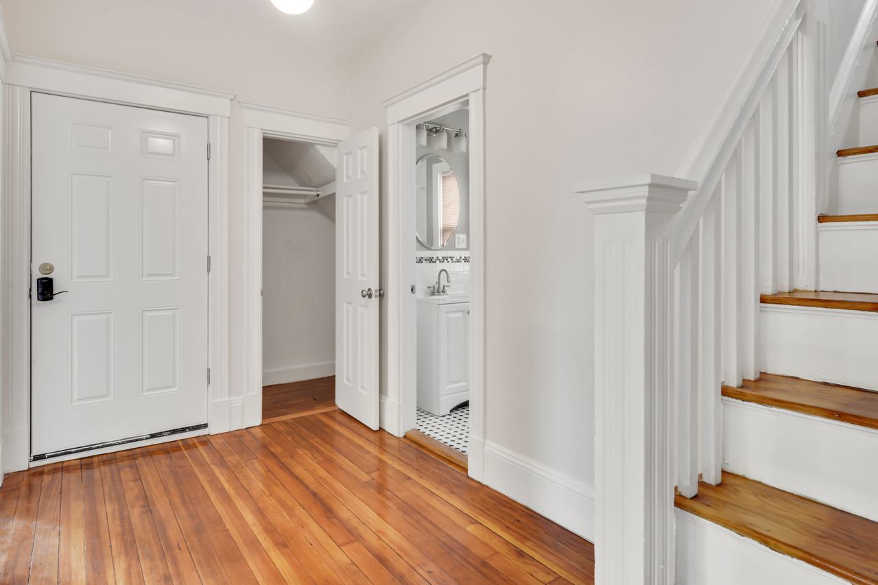 #444: Allston - Queen Bedroom D - 12