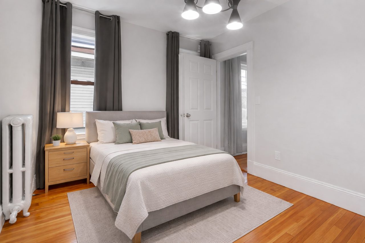 #444: Allston - Queen Bedroom D - 1