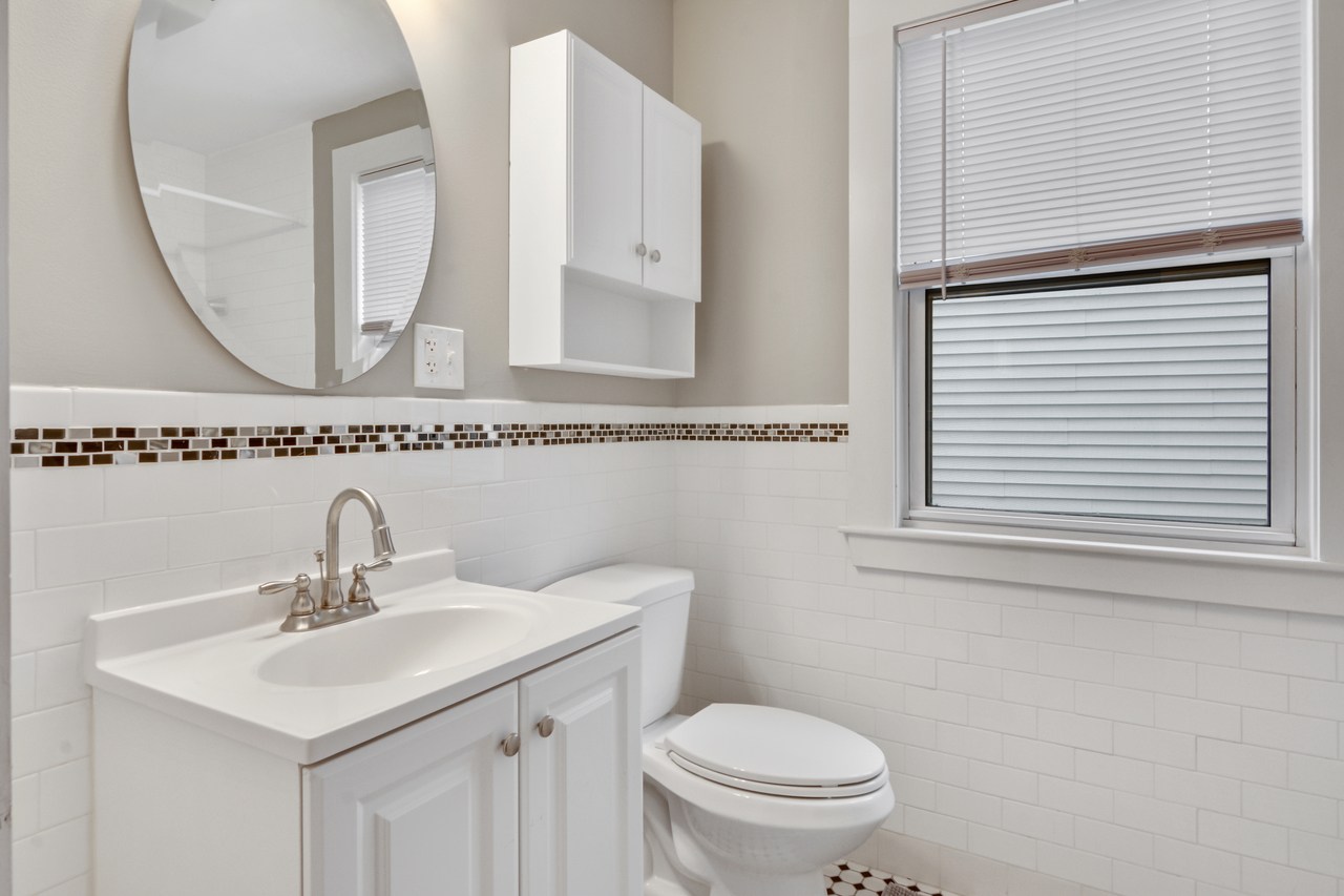#444: Allston - Queen Bedroom A - 1