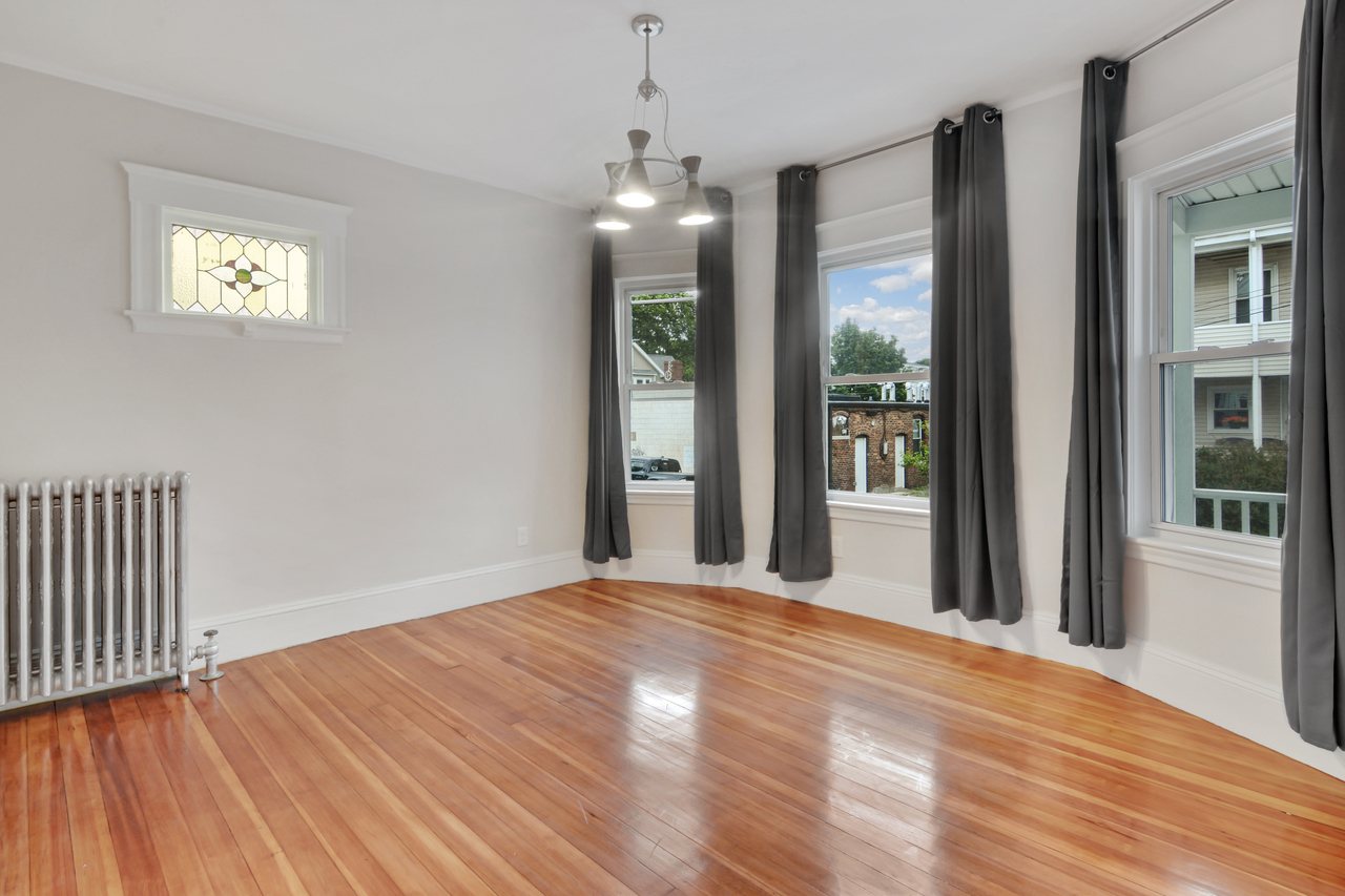#444: Allston - Queen Bedroom A - 17