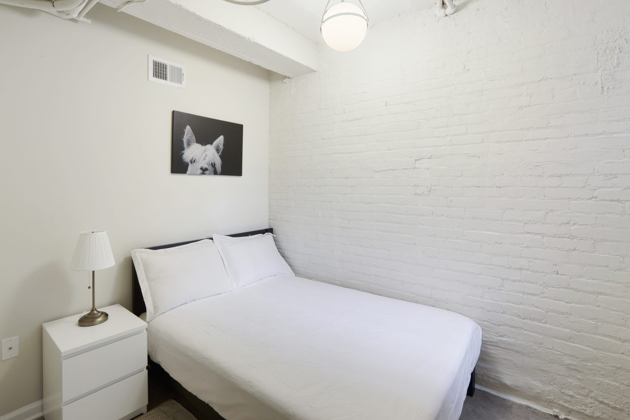  #913: Dupont Circle - Full Bedroom A  -  #913: Dupont Circle  - Gallery -  15
