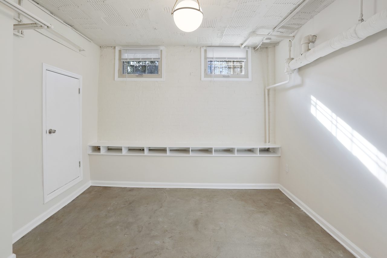 #913: Dupont Circle - Full Bedroom C  -  #913: Dupont Circle  - Gallery -  5