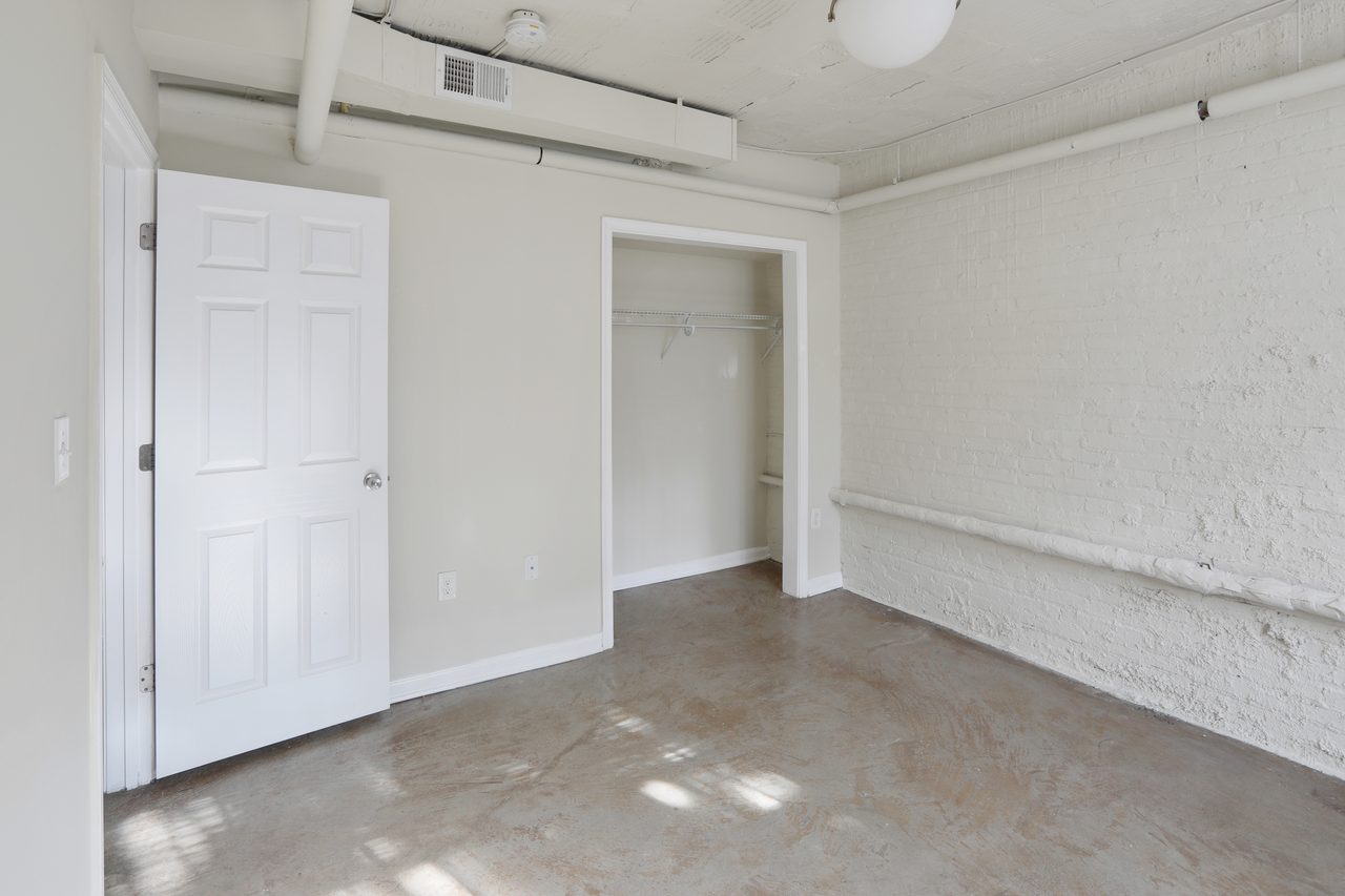  #913: Dupont Circle - Full Bedroom E  -  #913: Dupont Circle  - Gallery -  18