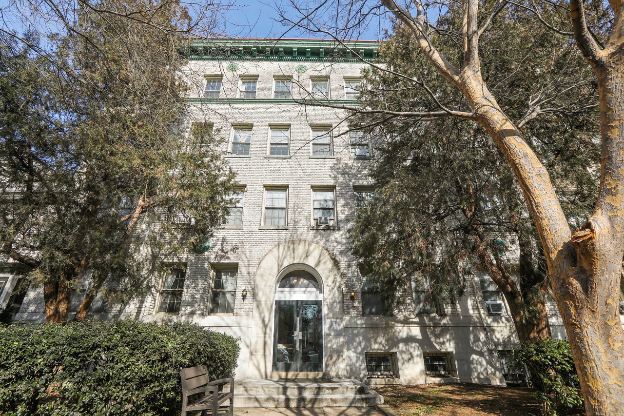  #913: Dupont Circle - Full Bedroom B  -  #913: Dupont Circle  - Gallery -  14