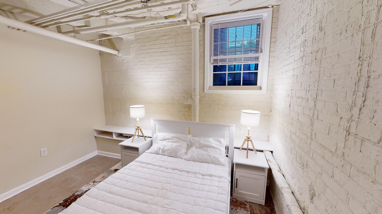  #913: Dupont Circle - Full Bedroom D  -  #913: Dupont Circle  - Gallery -  15