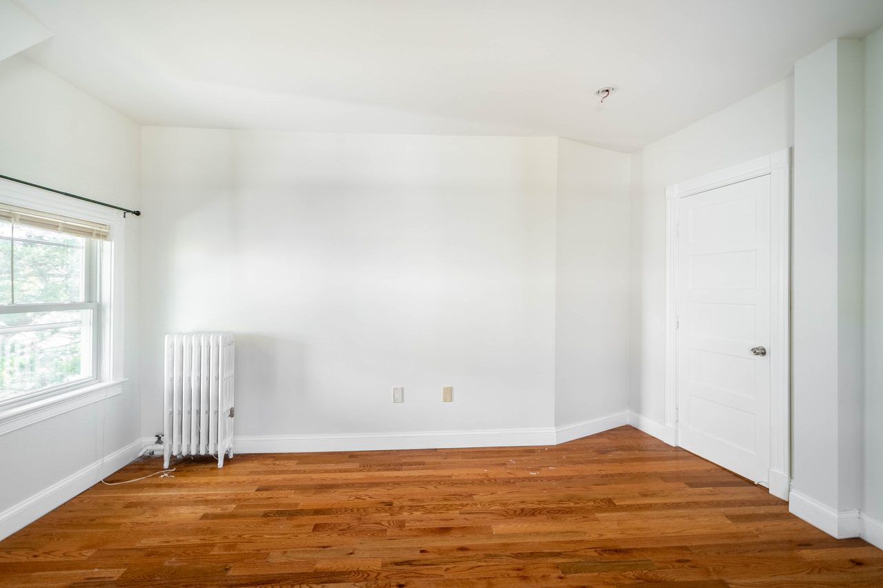 #1517: Brighton - Full Bedroom F - 5