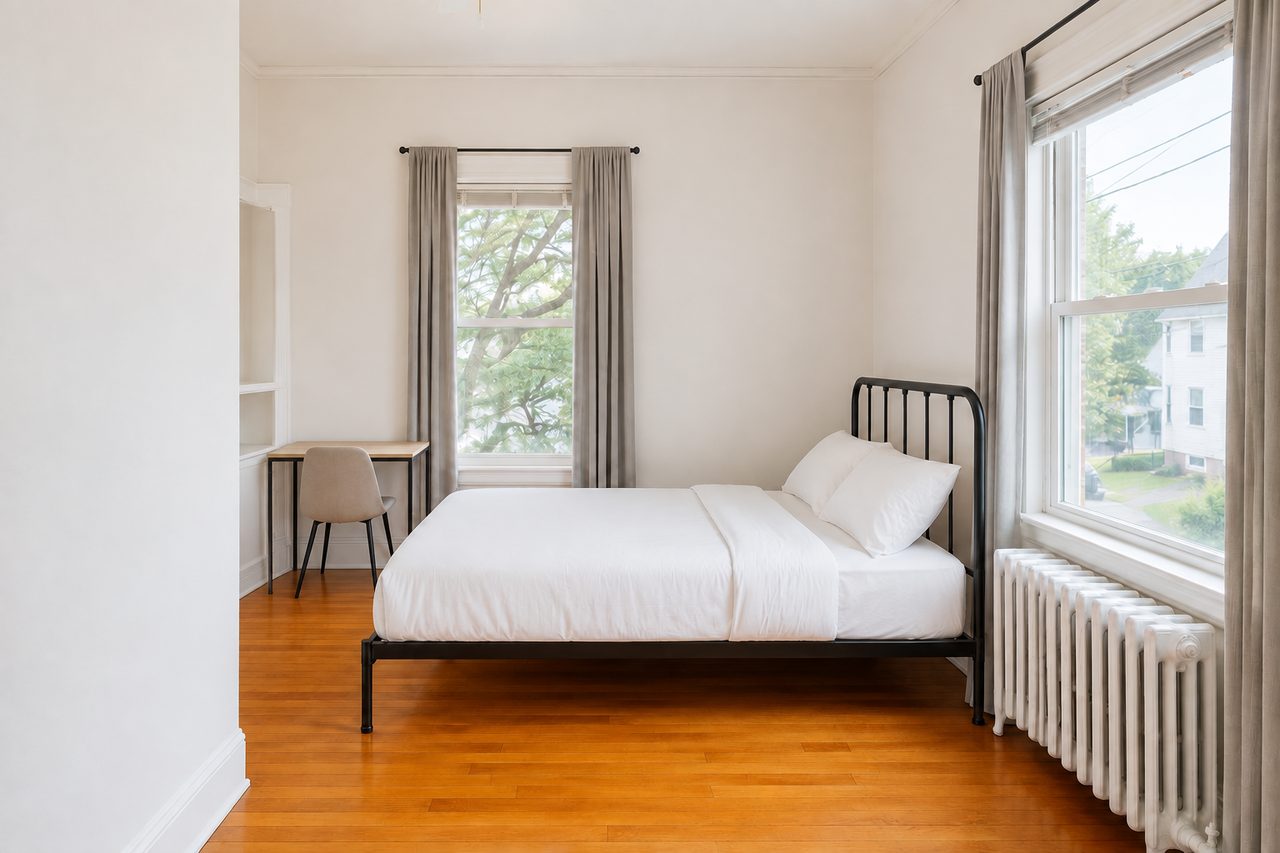 #1517: Brighton - Full Bedroom A - 19