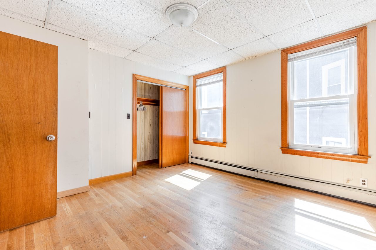 #1026: Mission Hill - Queen Bedroom C - 15