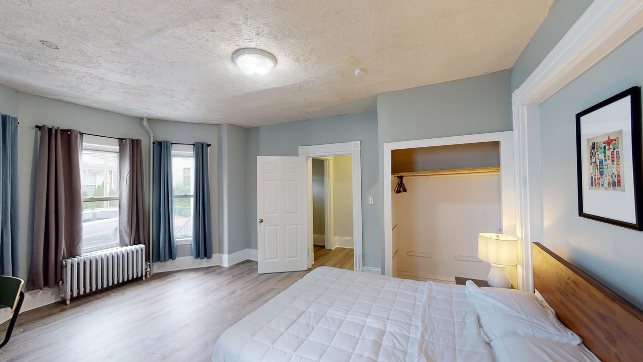 #1505: Allston - Queen Bedroom A - 3