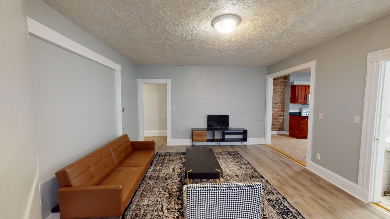 #1505: Allston - Queen Bedroom C - 6