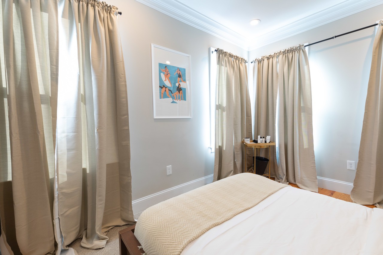  #277: North End - Full Bedroom B  -  #277: North End  - Gallery -  11