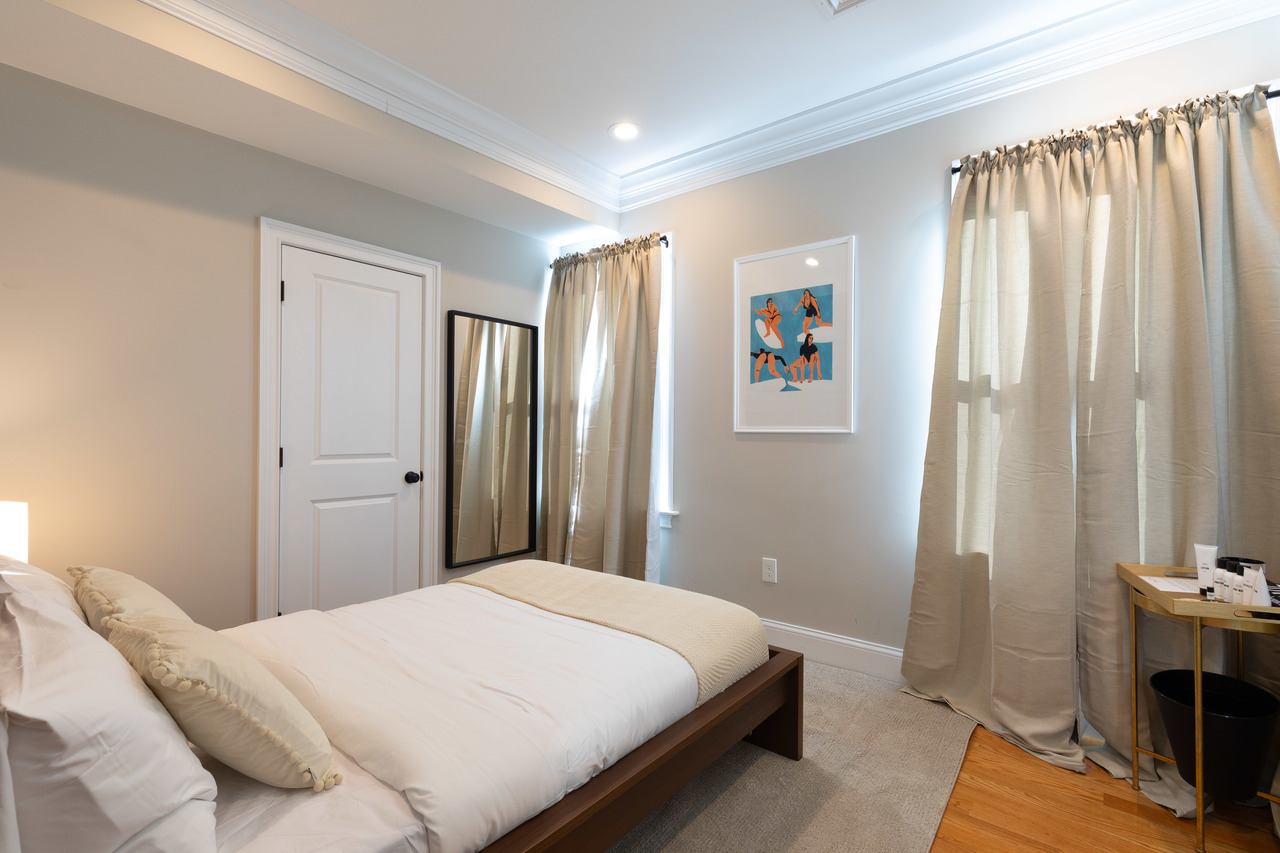  #277: North End - Full Bedroom B  -  #277: North End  - Gallery -  10