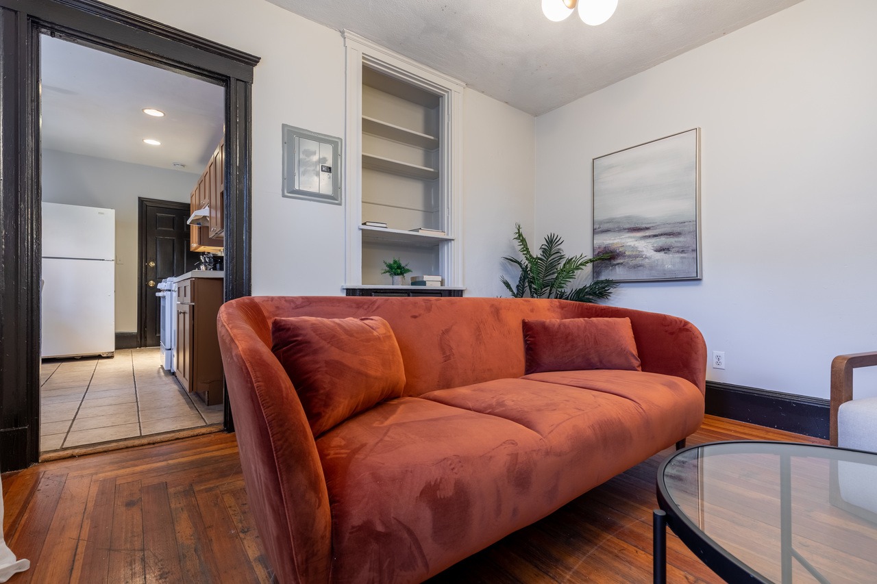 #233: Allston - Full Bedroom A - 11