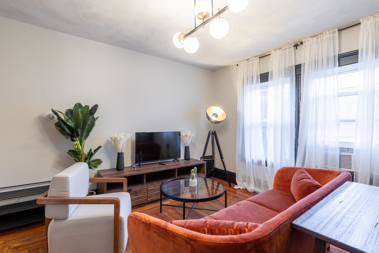 #233: Allston - Queen Bedroom C - 13