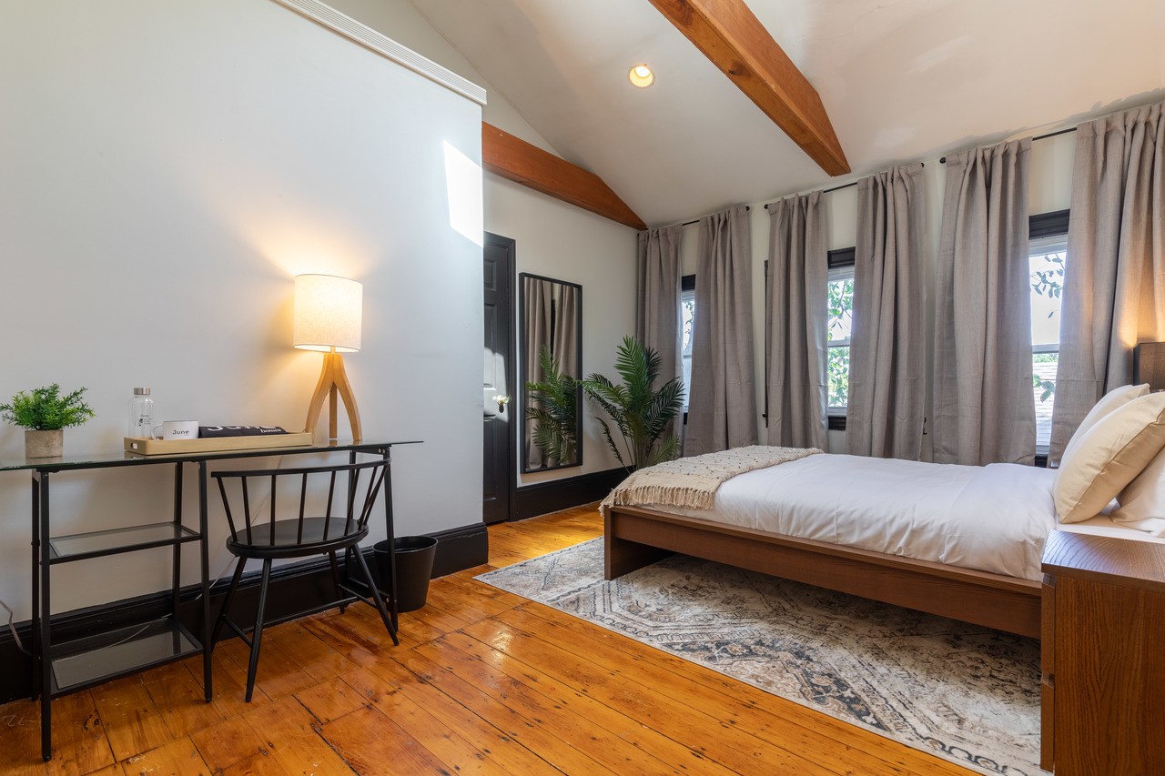 #233: Allston - Queen Bedroom D - 14