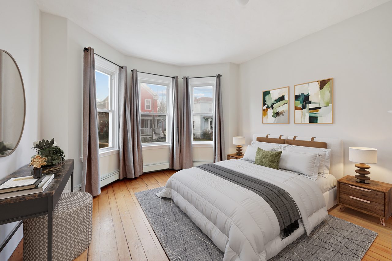  #888: Roxbury - Queen Bedroom A  -  #888: Roxbury  - Gallery -  2