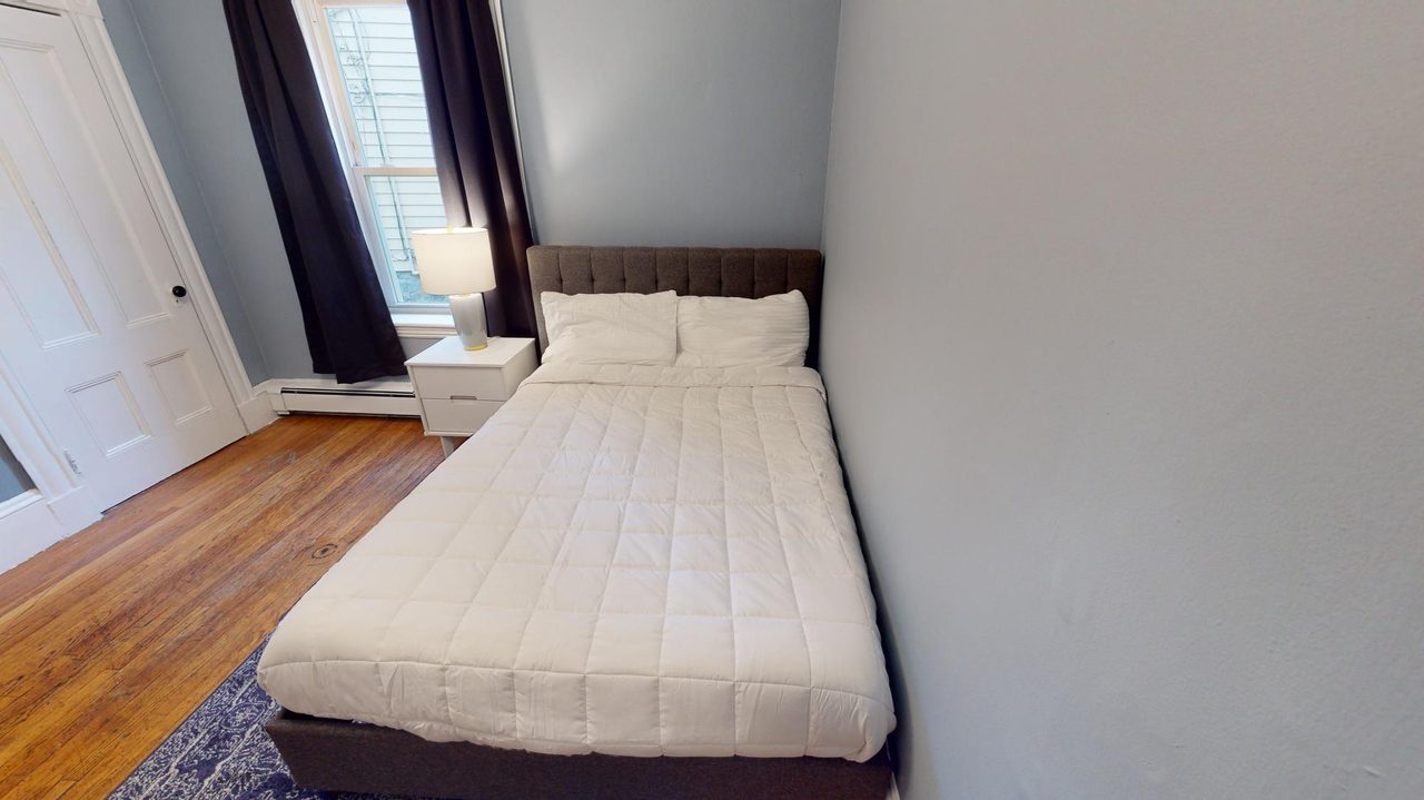 #421: Allston - Full Bedroom B - 16
