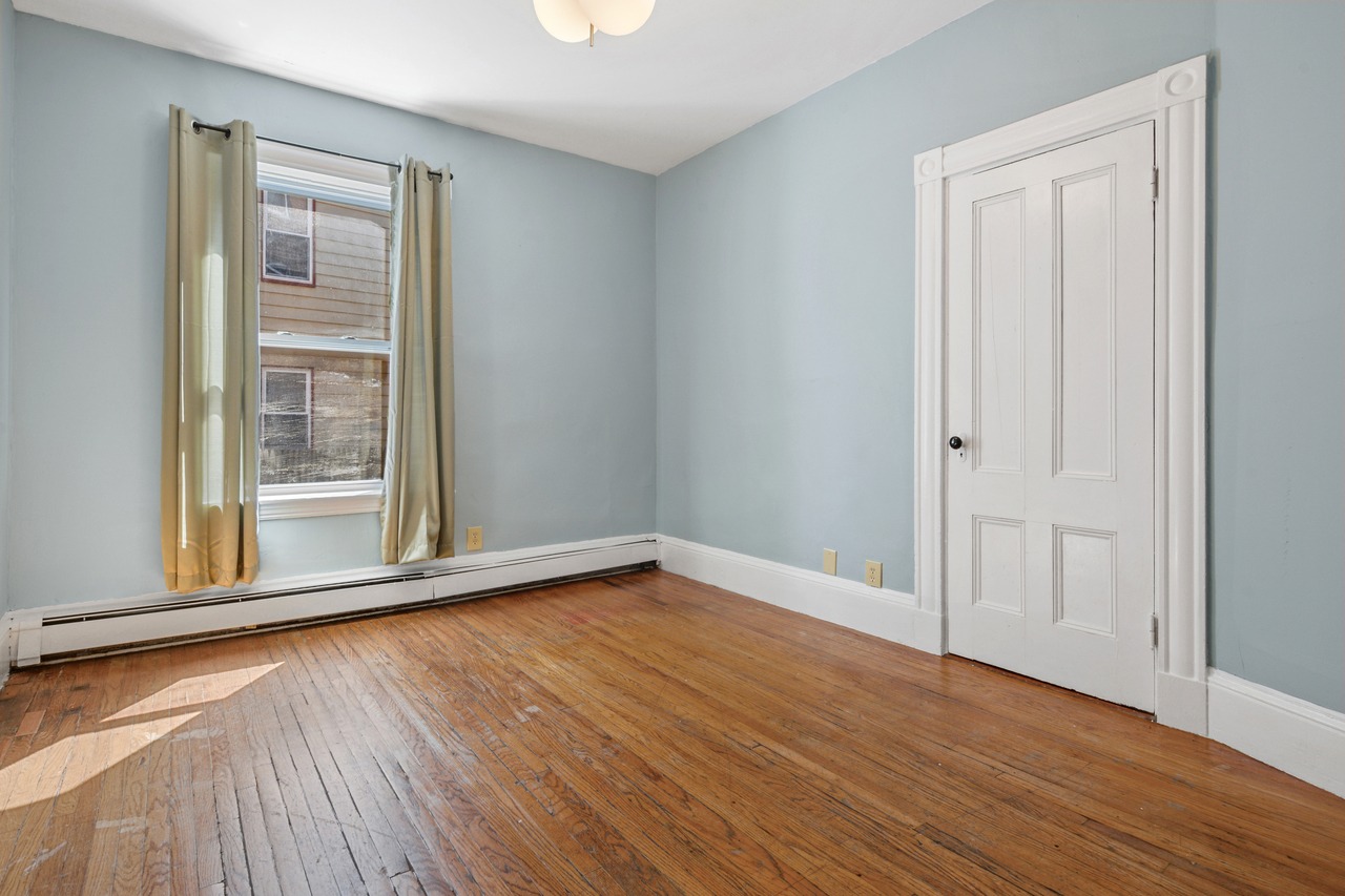 #421: Allston - Full Bedroom C - 3