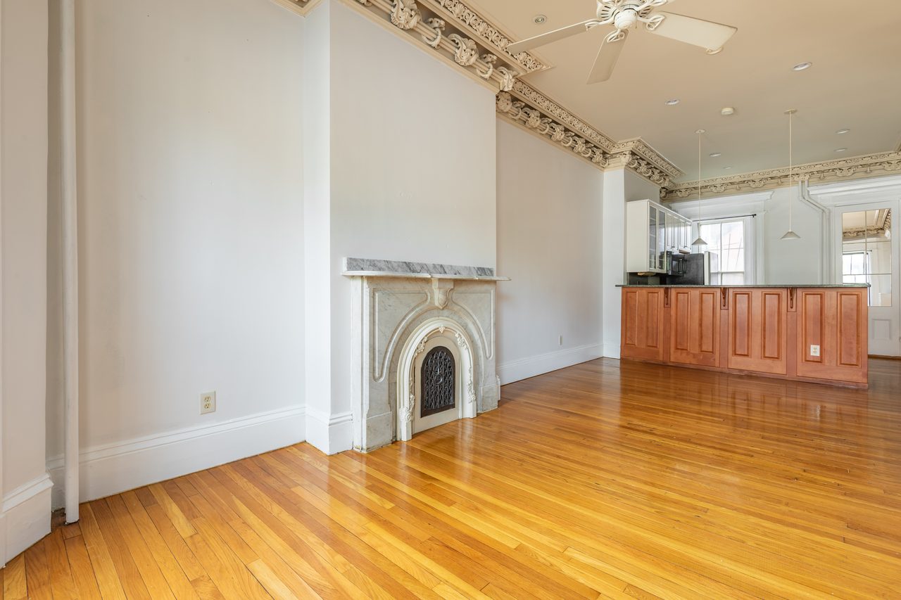 #1356: South End - 1 Bedroom (Queen) - 21